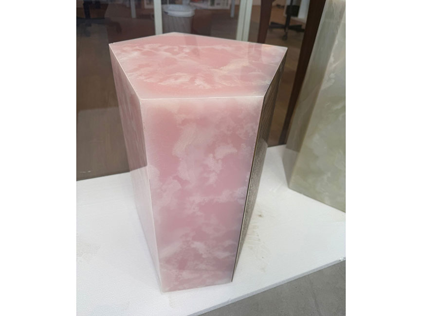 Solis pink onyx side table | FBC-London